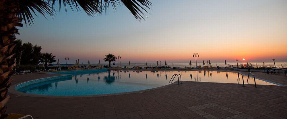 Club Esse Costa Dello Jonio Hotell Mandatoriccio Marina Eksteriør bilde