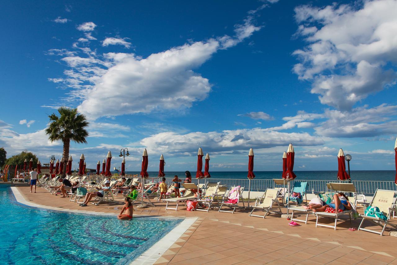 Club Esse Costa Dello Jonio Hotell Mandatoriccio Marina Eksteriør bilde