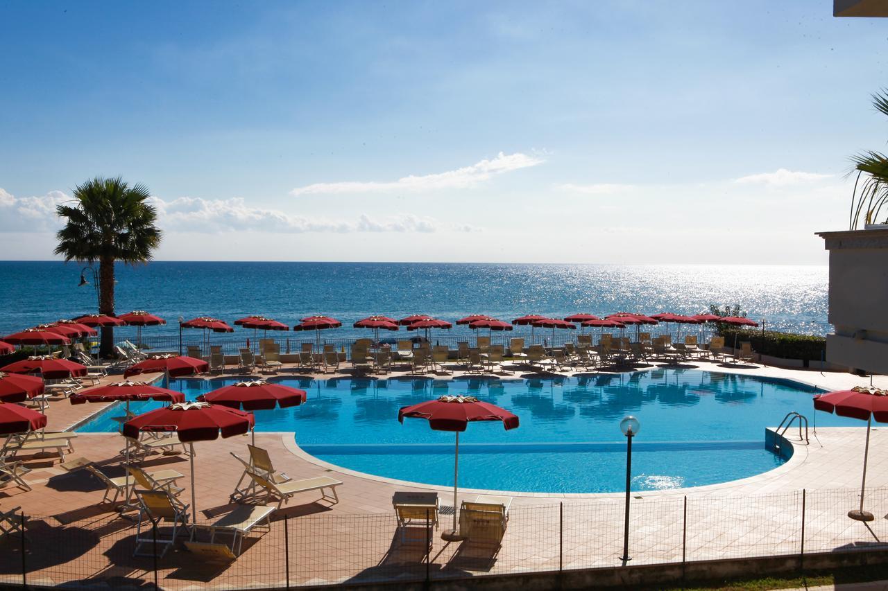 Club Esse Costa Dello Jonio Hotell Mandatoriccio Marina Eksteriør bilde
