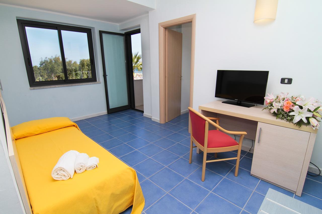 Club Esse Costa Dello Jonio Hotell Mandatoriccio Marina Eksteriør bilde