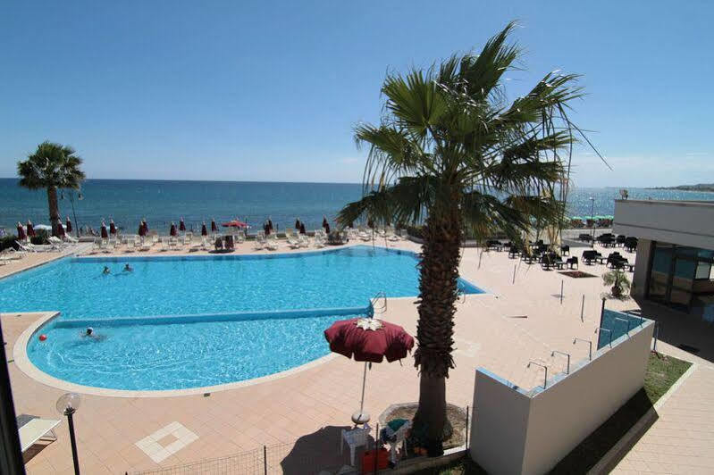 Club Esse Costa Dello Jonio Hotell Mandatoriccio Marina Eksteriør bilde